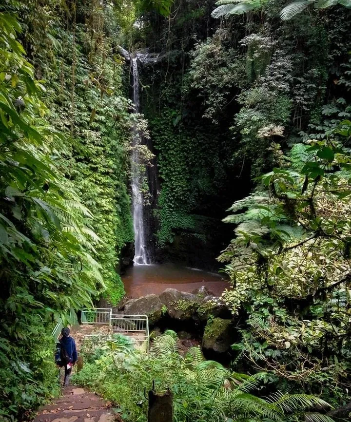 air terjun jeruk manis