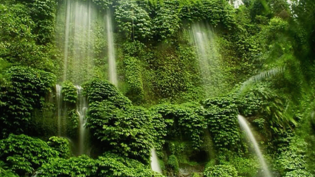 benang kelambu, air terjun lombok, wisata alam lombok, hidden gem lombok, keindahan lombok, tirai air alami, air terjun benang kelambu, liburan ke lombok, explore lombok, destinasi alam lombok, wisata tersembunyi, trekking air terjun, spot instagramable lombok, alam nusantara, pesona indonesia, wisata indonesia timur, alami dan segar, keajaiban alam lombok, alam yang menenangkan,