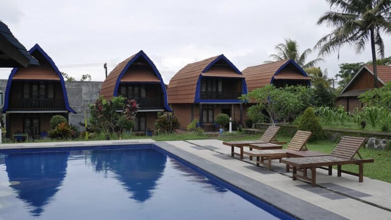 Tetebatu Kolam Alam Mencrit