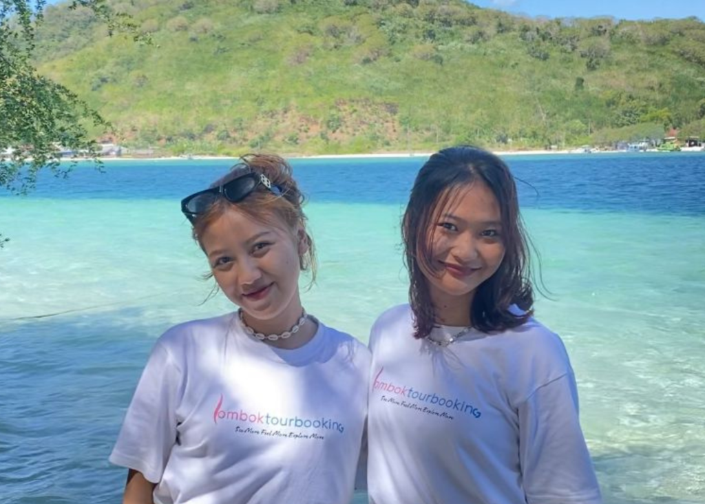 Panduan Memilih Paket Wisata Lombok Terbaik, Paket wisata lombok 2026 liburan seru dan terpercaya, banner utama paket tour lombok 2026, paket liburan seru lombok 2026 land trip, tim profesional lombok tour booking wisata 2026, layanan tour lombok terbaik dan terpercaya, paket tour darat lombok 2026 seru, destinasi wisata lombok seru dan aman, travel lombok terpercaya paket 2026, solusi liburan seru di lombok tahun 2026.