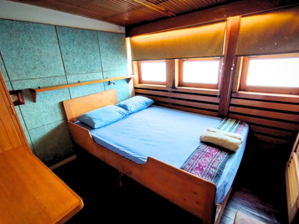 Sehat Elona Luxury Boat