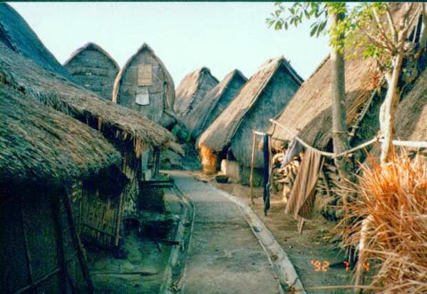 Rumah Adat Sade Lombok