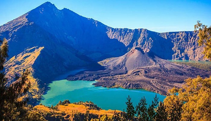 GUNUNG RINJANI