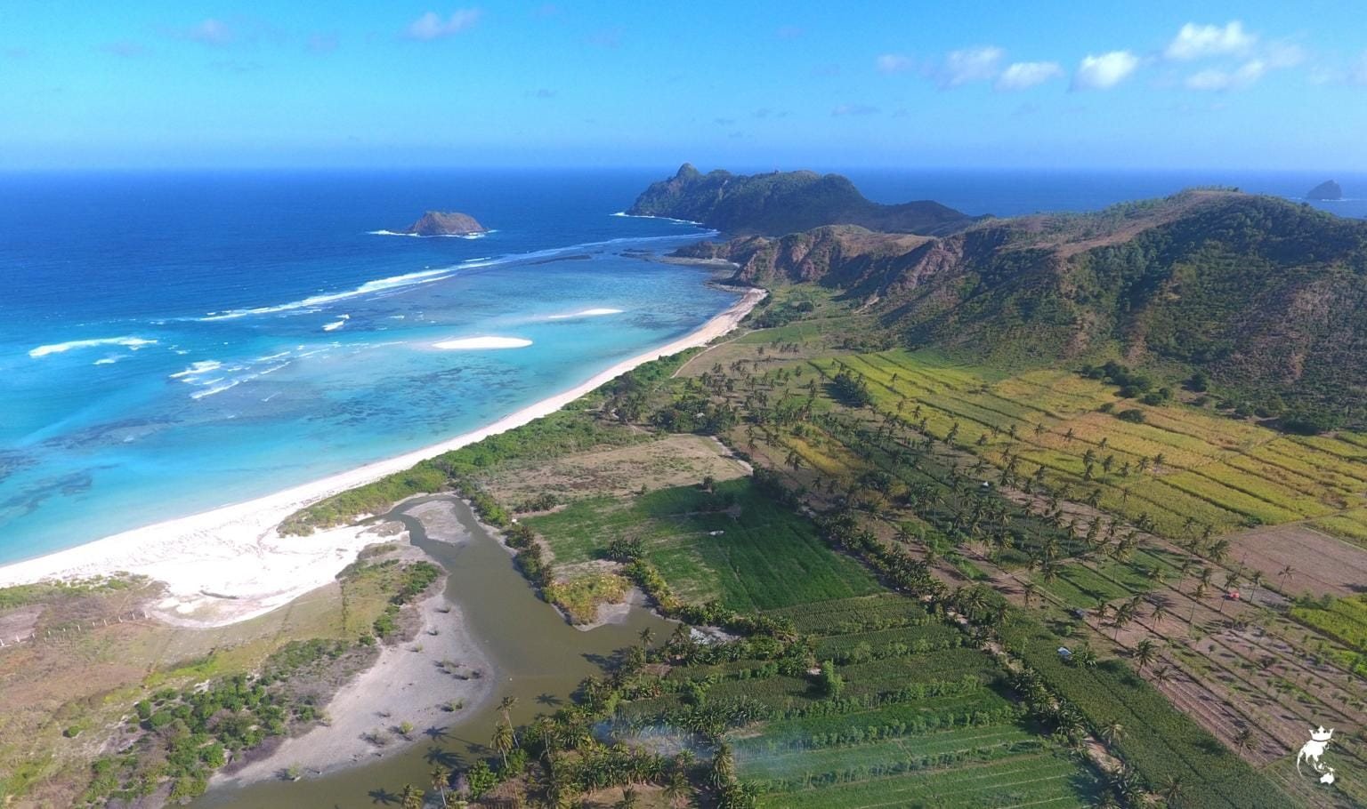 Paket Tour Lombok 4 Hari 3 Malam Paling Recommended 101 Tanjung Aan — Tropical Coast
